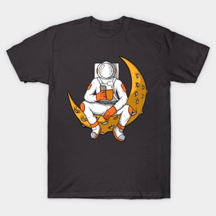 relax astronaut drinking coffee T-Shirt